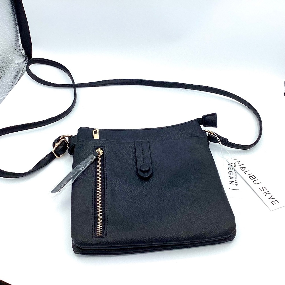 $35 Malibu Skye Triple Compartment Crossbody W/3 outside sections. Black New